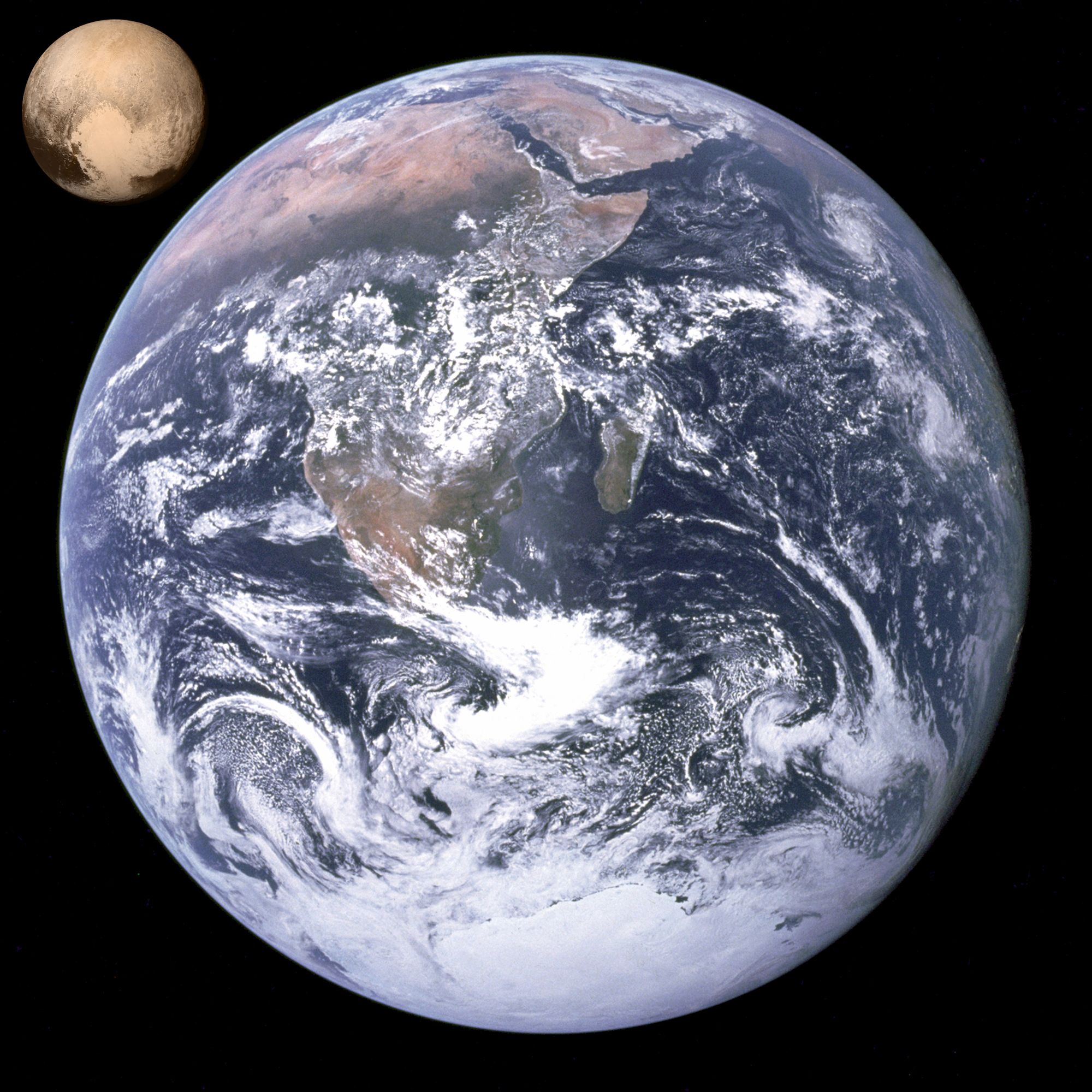Rough comparison of the sizes of Earth and Pluto.