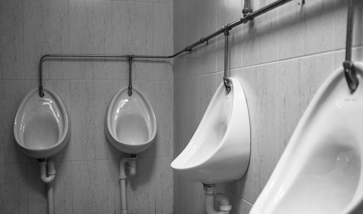 Urinals / Photo by Help Stay